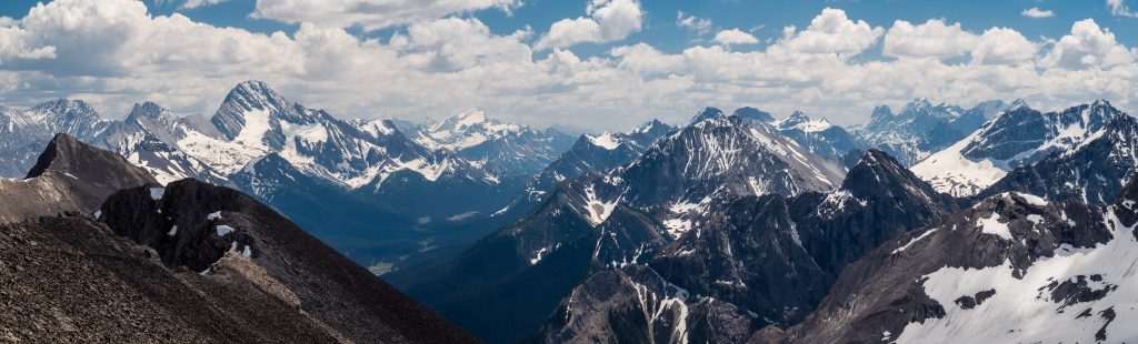 A tele-pano from Morrison (L) to Sir Douglas, Joffre, Warre, Currie, Royal Group and Red Man Mountain (R).